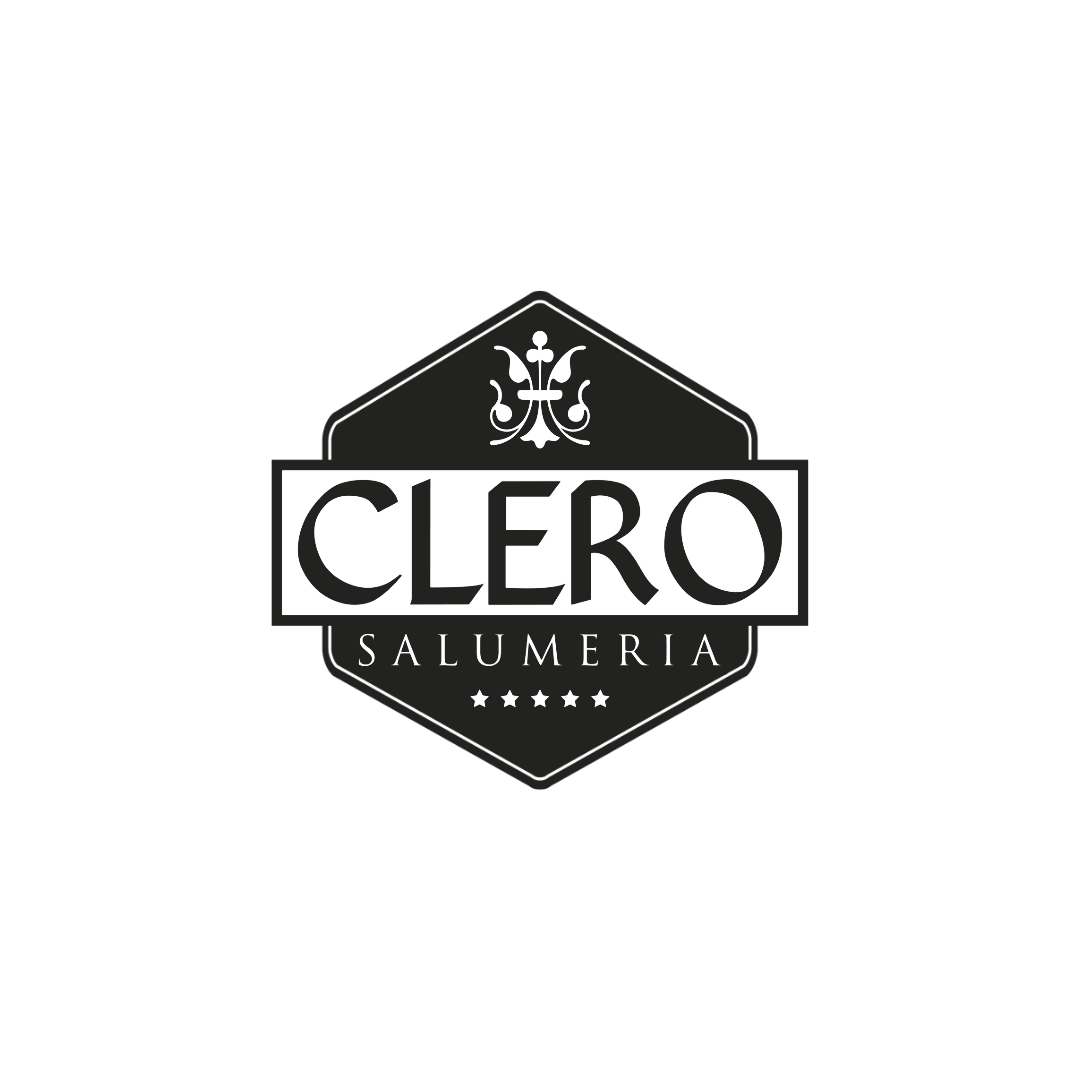 Logotipo de Clero Salumeria, cliente da Palpitaria.